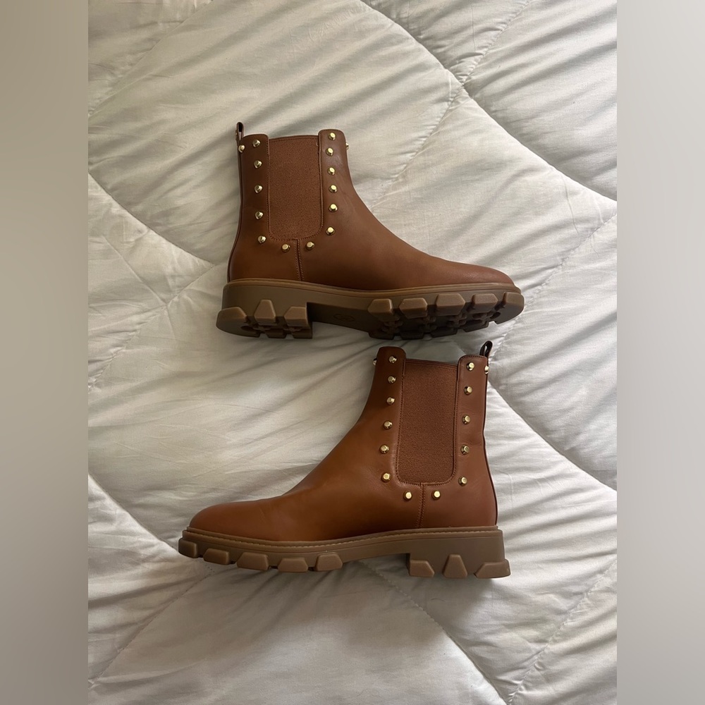 NEW Micheal Kors Ridley Astor Stud Leather Boot